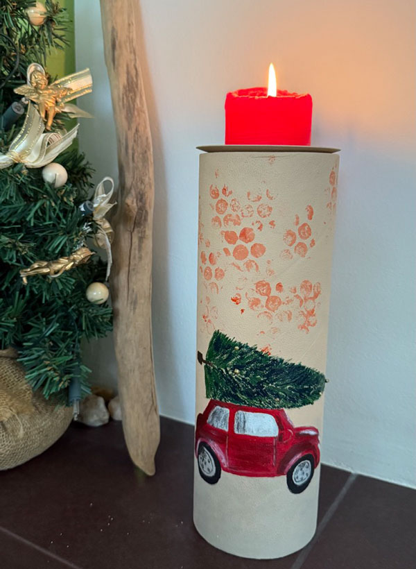 Zylin Deko-Röhre Auto mit Baum auf Dach